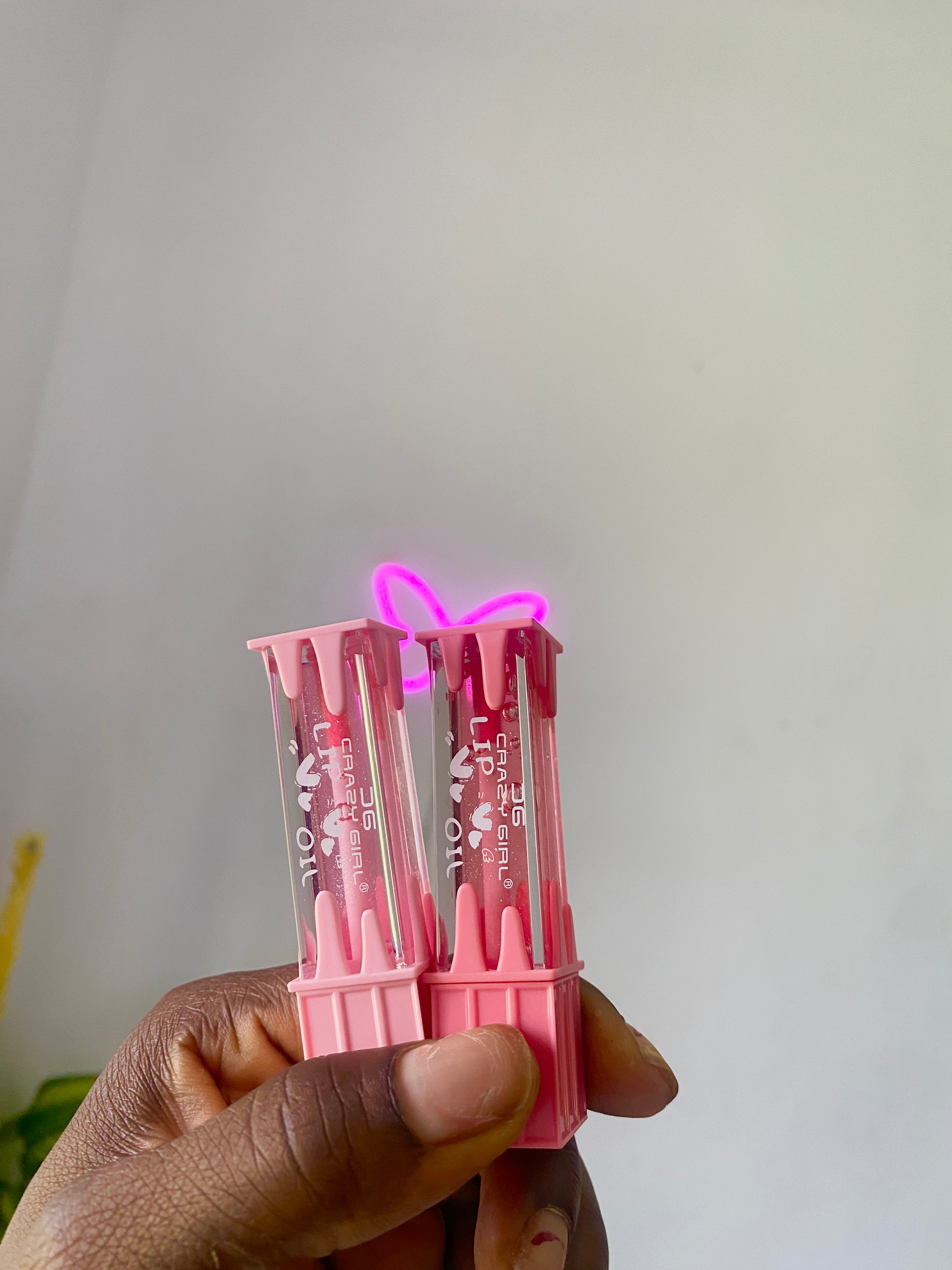 Color changing lip oil